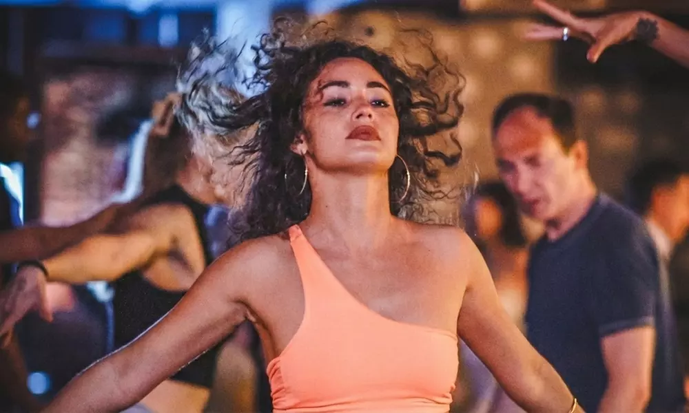 Enjoy 2 or 4 Wednesdays – Salsa & Bachata Classes + Social Experience