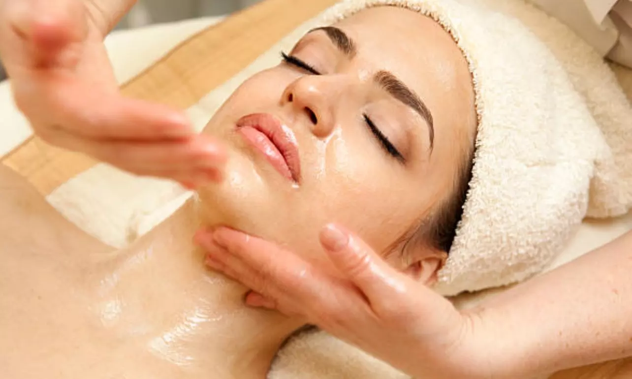 Soin Hydra Boost et / ou massage de la tête "Hair Oiling"