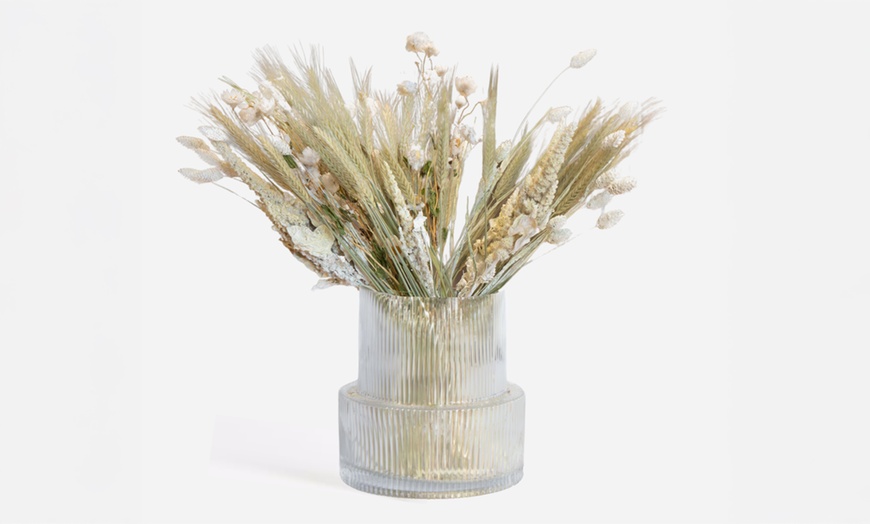 Image 2: Handgebonden Helsinki droogboeket