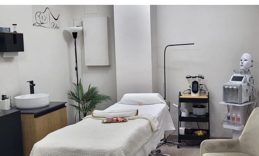 Image 6: Hydra facial, radiofrecuencia, fototerapia y electroestimulación