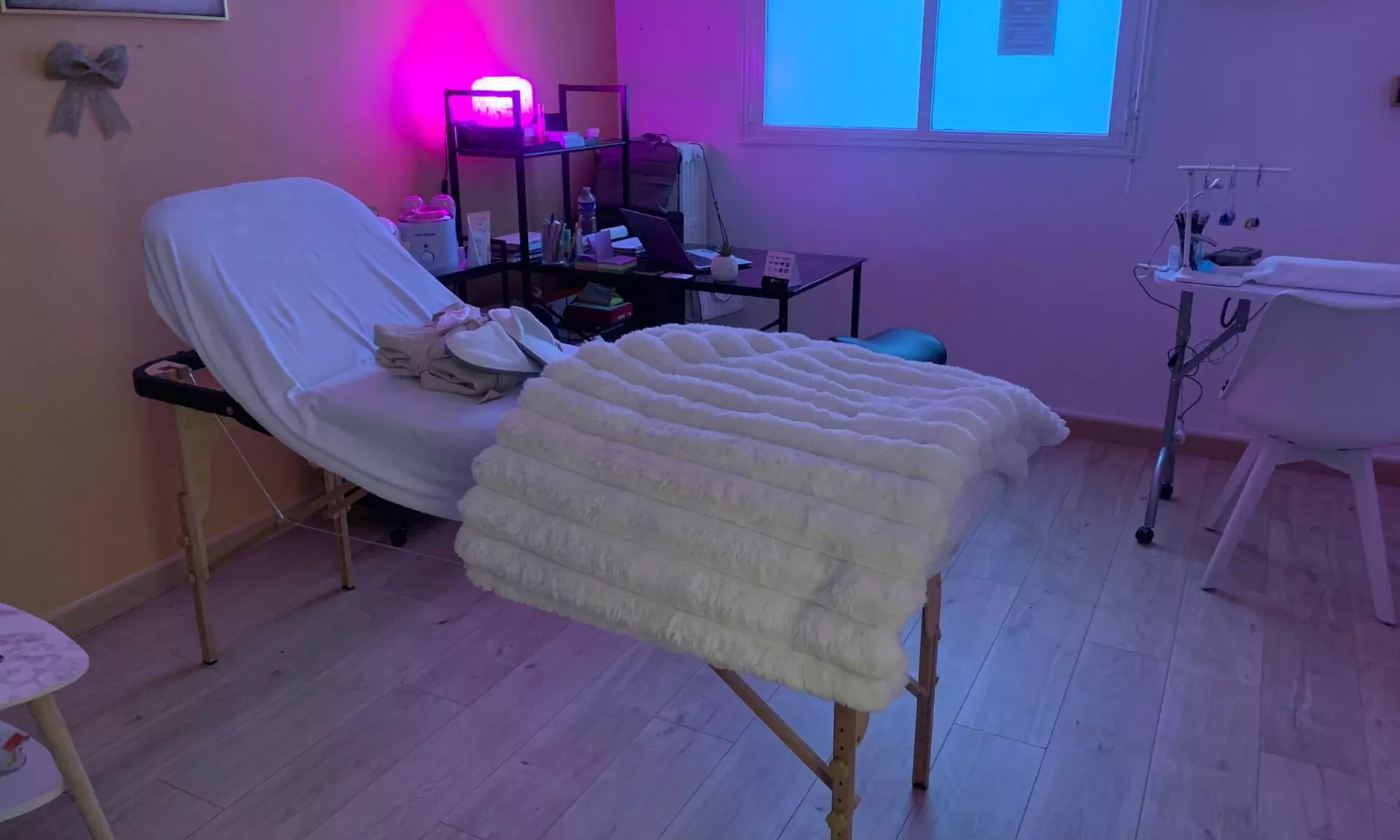 Beauté lumineuse et relaxation absolue chez Beauté V.H à Tours