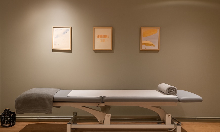 Image 3: Détente et équilibre : réflexologie ou massage Amma à Saint-Étienne