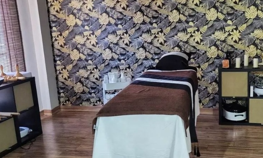 Image 2: 3 o 6 sesiones de tratamiento reductor BellAction Dúo en zona a elegir 