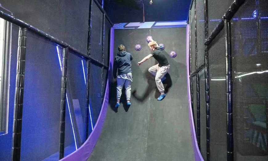 Image 5: Dream Spartan Challenge Pass + Grip Socks