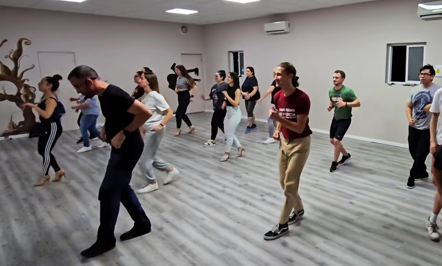 Image 7: 4 horas de salsa y bachata en Era Alta o Los Garres, Murcia 