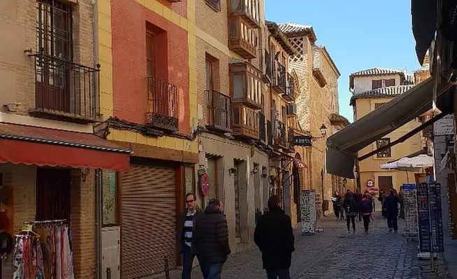 ✈ 5-Night Madrid: The Heart of Spain w/ Air & Hotel from Worldee