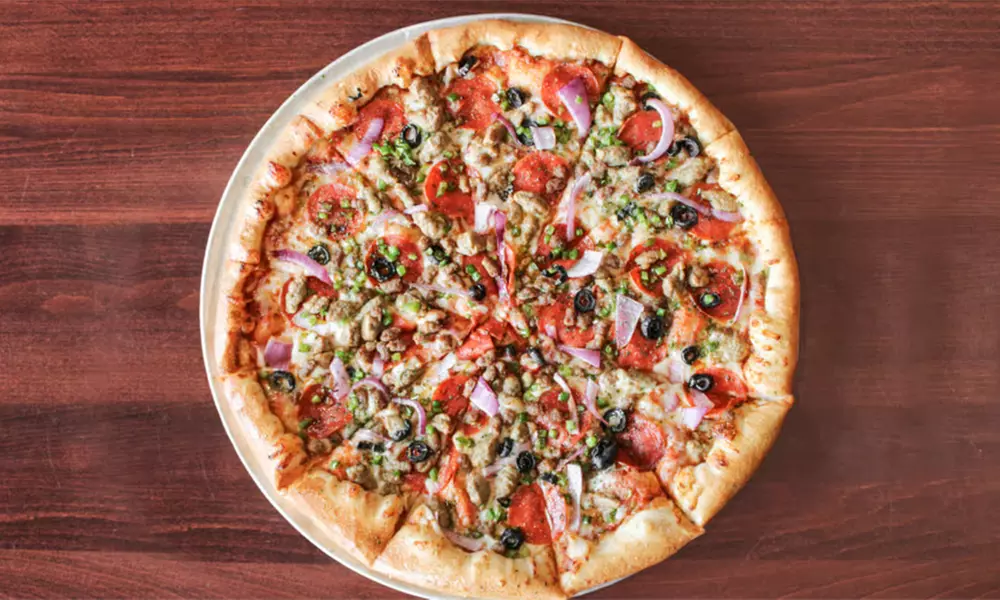 $25,$50, or $100 Spend on Food & Drinks or Choice of Pizza + Toppings