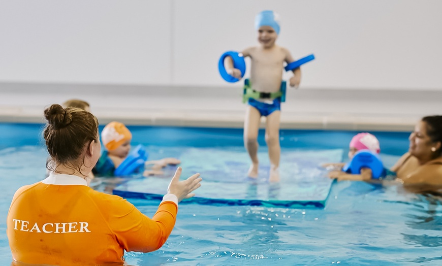 Image 3: 5 Swimming Lessons with Membership Fee for an Infant/Child/Adult
