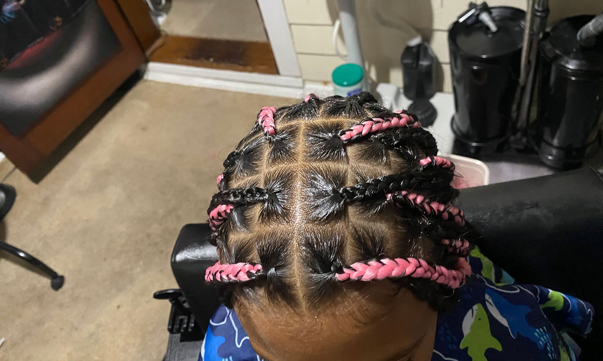 Small, Medium, Large, or Kids Knotless Braids for a Sleek Look