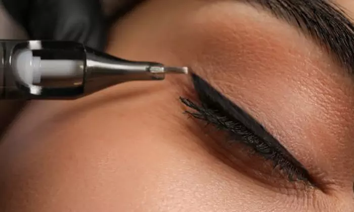 Choice of Microblading, Powder-Eyebrows, Lip-Blush or Eyeliner Session