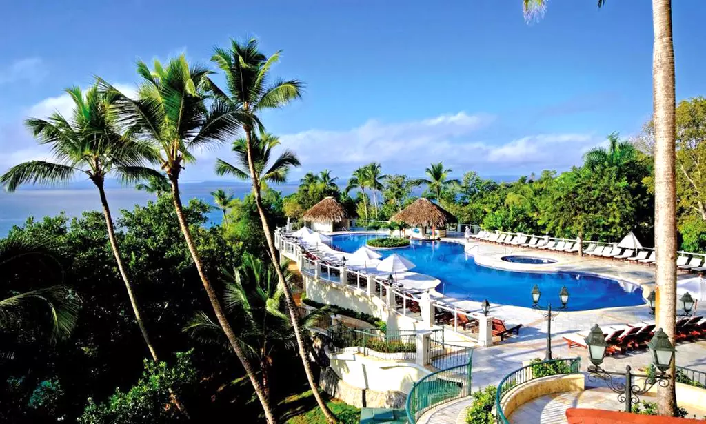 ✈ 4-Night All-Inclusive Dominican Republic Vacation with Airfare