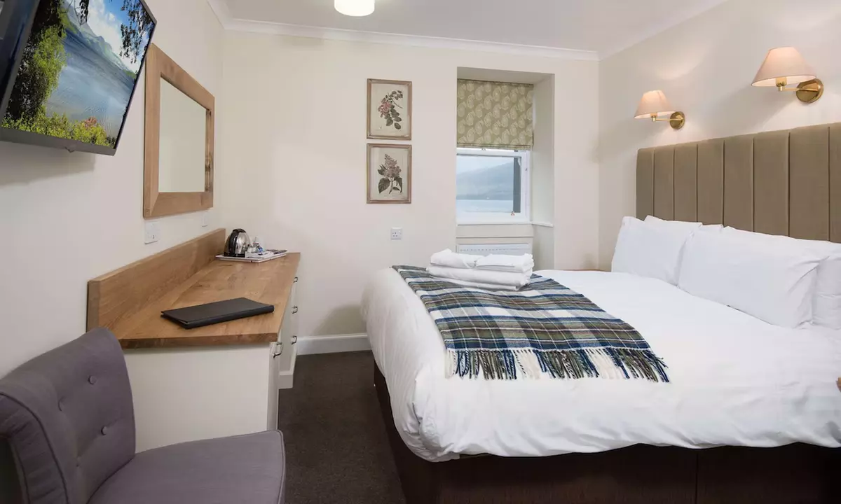 Argyll and Bute: Standard Double Room with Breakfast