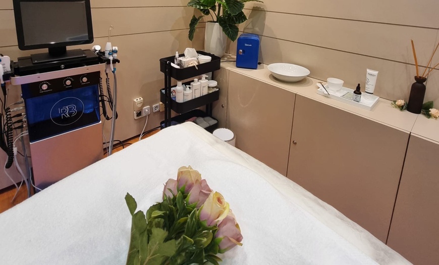 Image 6: 3 o 5 sesiones de depilación con láser SHR en zona a elegir para 1 