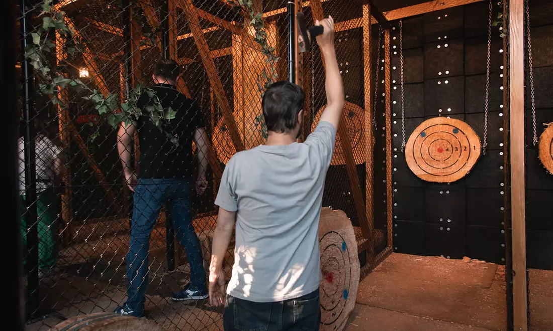 Woodcutter: Axtwerfen auf Premiumniveau – purer Spaß mit der Axt