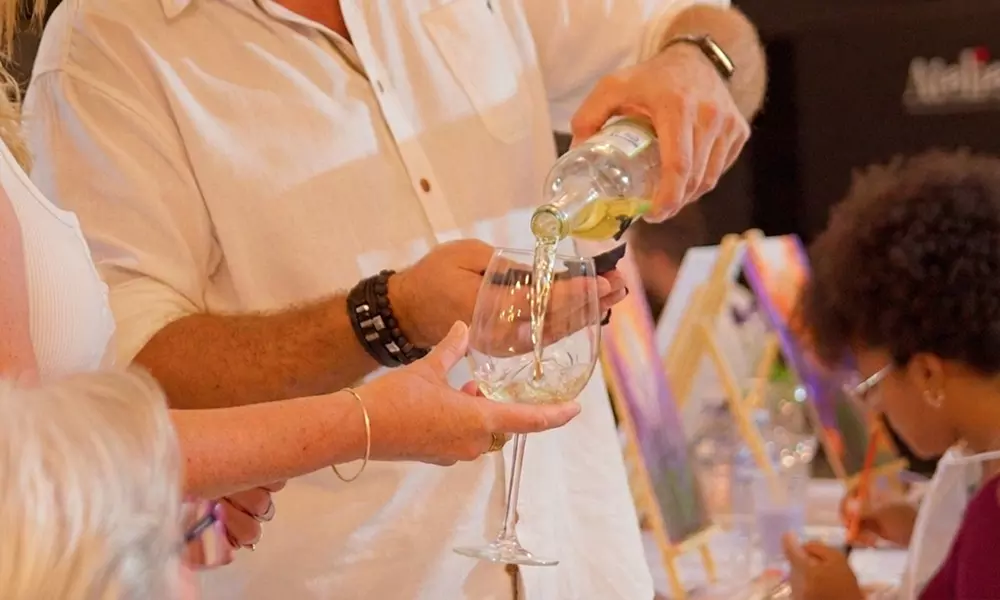 Experiencia sensorial arte y lavanda: pintura emocional y cata