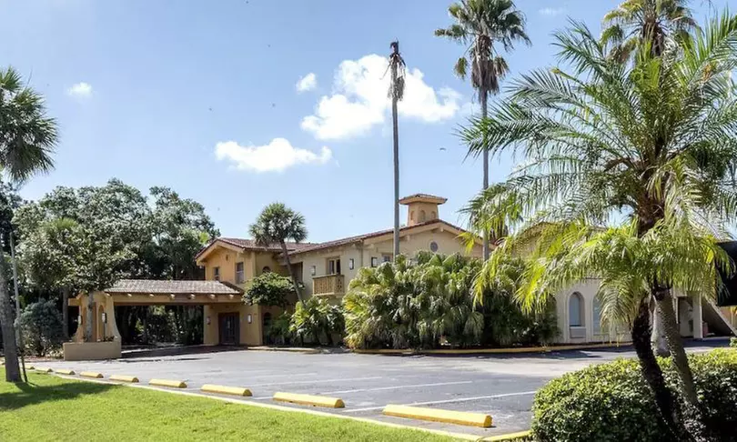 Budget-friendly stay close to top attractions