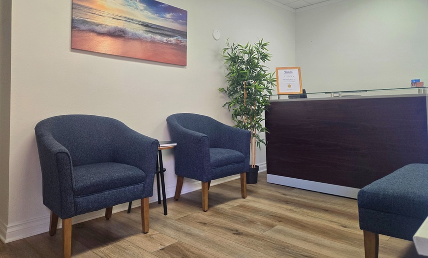 Image 9: 60 or 90 Minute Deep Tissue Massages + Hot towels