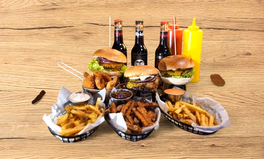 Image 4: Köstliche Burger nach Wahl inkl. Pommes für 1, 2 oder 4 Personen