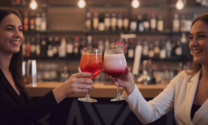 Image 1: 2 Std. Ladies-Cocktailnight für 1, 4 oder 6 Personen