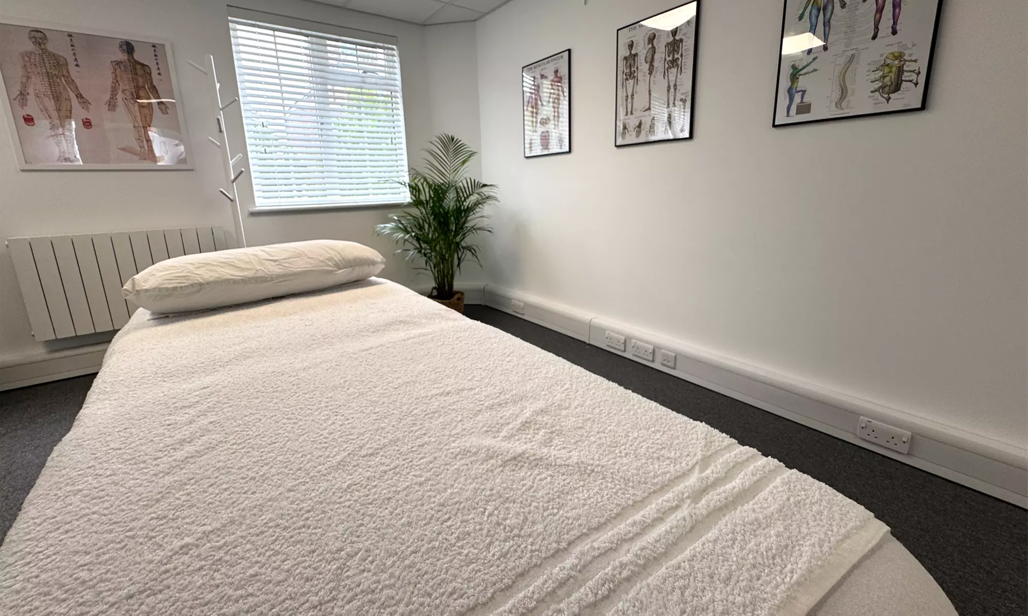 Enjoy a 60 Minute Acupuncture Session for Pain Relief and Relaxation at Chelmsford Osteopaths (Up to 70% Off) - Image 2