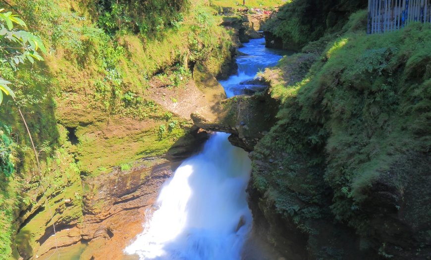 Image 3: Nepal: 5-Night Kathmandu, Pokhara and Annapurna Trek