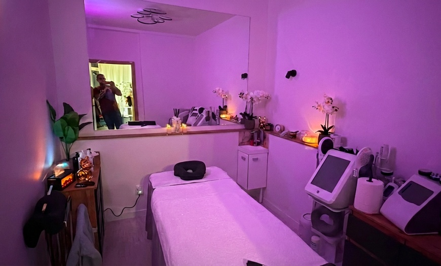 Image 3: Ekskluzywne walentynki – dla pary lub solo: masaż, head spa i więcej