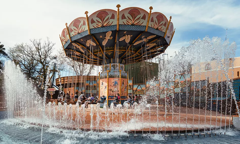 Entrée adulte ou enfant avec accès aux attractions et spectacles