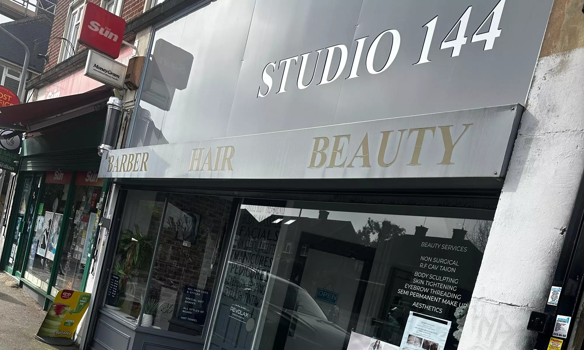 Experience Personalized Beauty Treatments in A Modern Environment