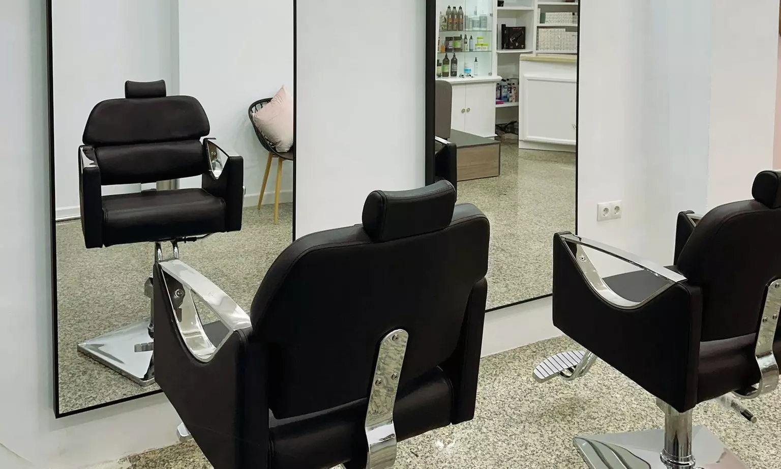 Sesión de peluquería con lavado, masaje, corte, peinado e hidratación