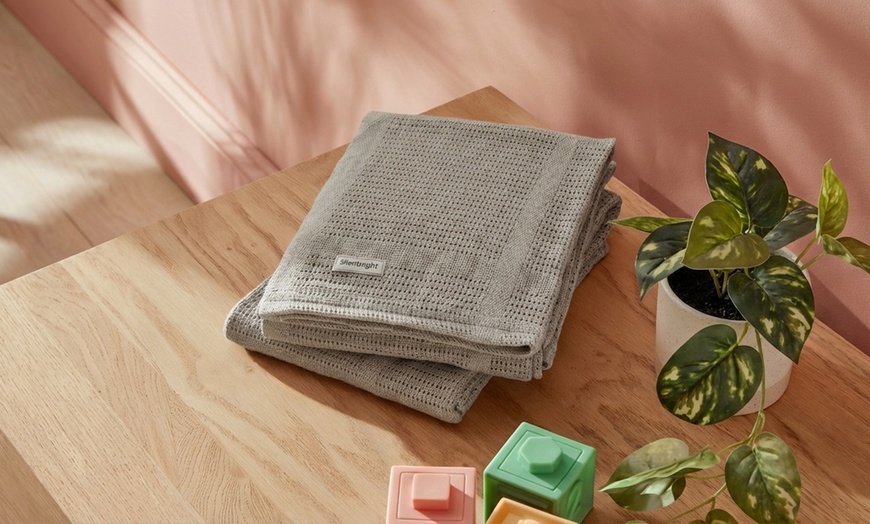 Image 3: 2 Pack Silentnight Safe Nights Cellular Baby Blanket - 100% Cotton, Breathable 