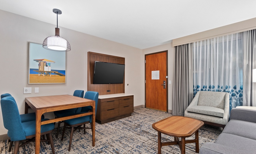 Image 7: Member Pricing: Hotel Near Anaheim With Breakfast & Pool
