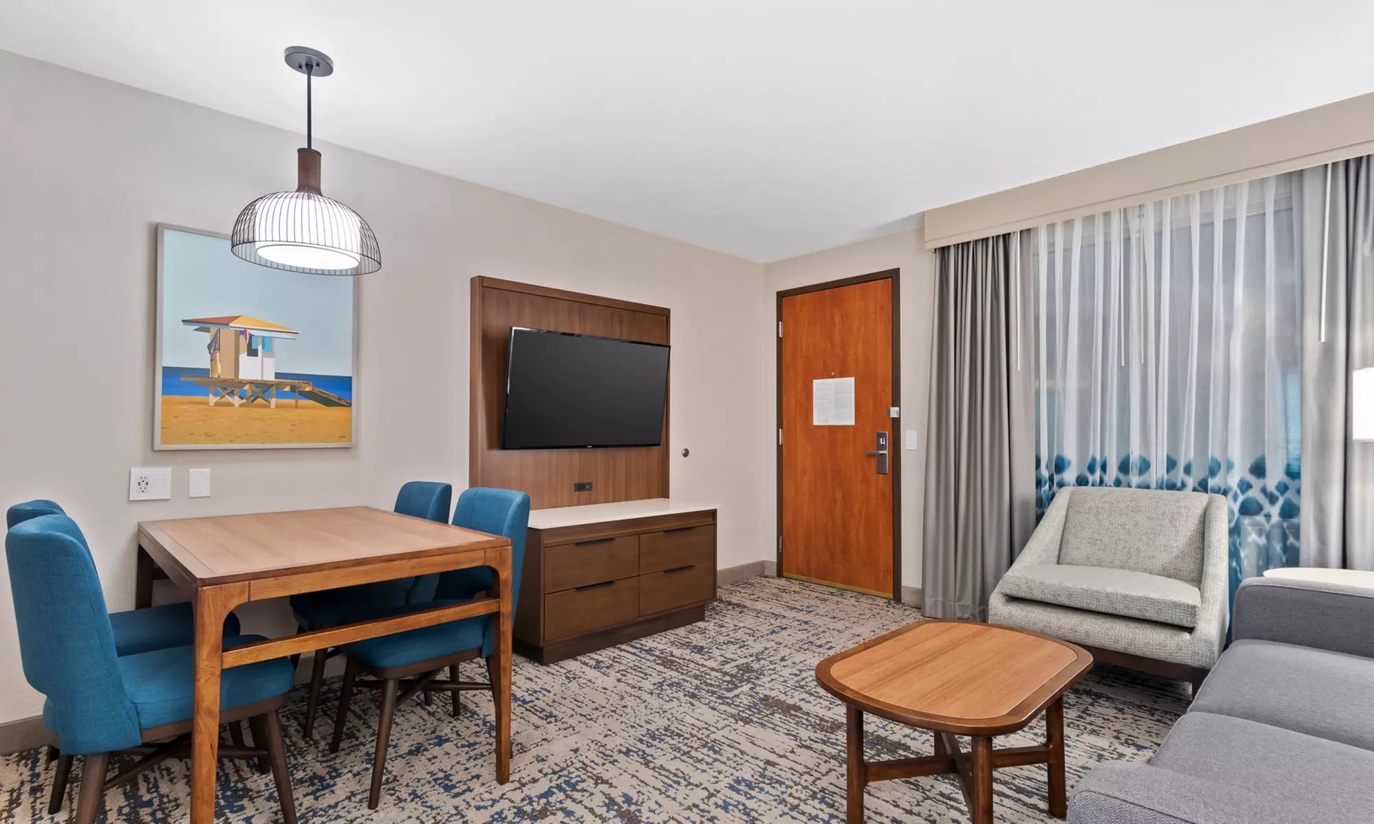 Member Pricing: Hotel Near Anaheim With Breakfast & Pool
