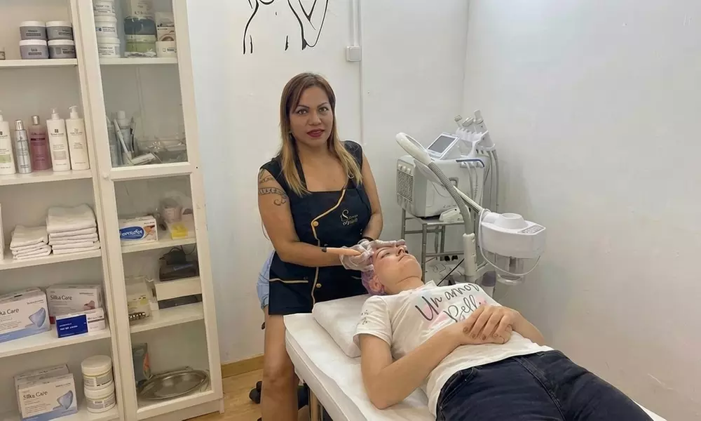 Tratamiento Facial con Limpieza, HIFU, Radio, Hollywood Peel u otros