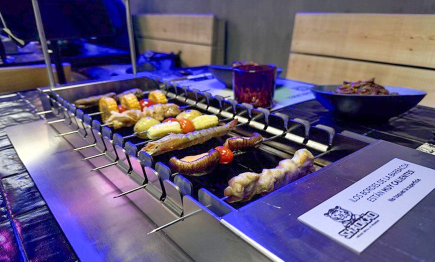 Image 11: Saborea la cultura asiática con un menú coreano para 2 o 4 personas