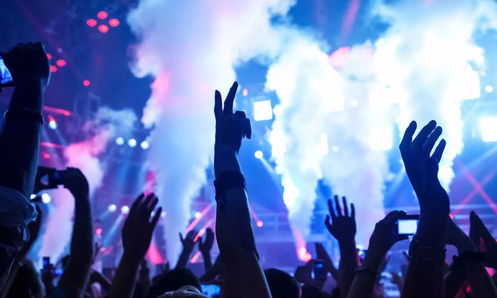 San Diego VIP Halloween Tour with LED Robots, Live Performers & Drinks 