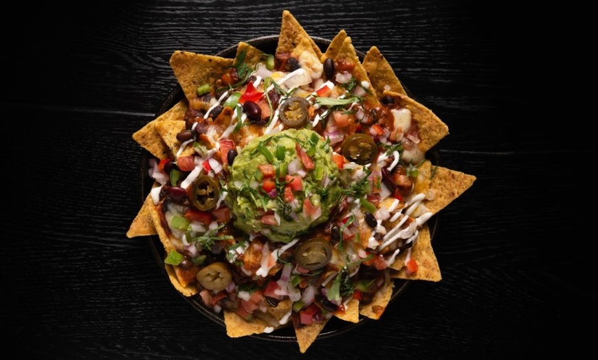 Image 11: Combo de afterwork en SteakBurger con 5 o 10 cervezas y picoteo