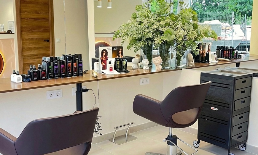 Image 12: Head spa japonés o corte, masaje, hidratación, corte moderno y peinado