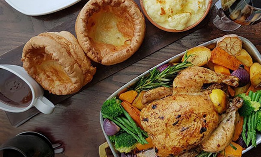 Image 6: Sunday Lunch with Live Music for 2 or 4 at Crowne Plaza Glasgow