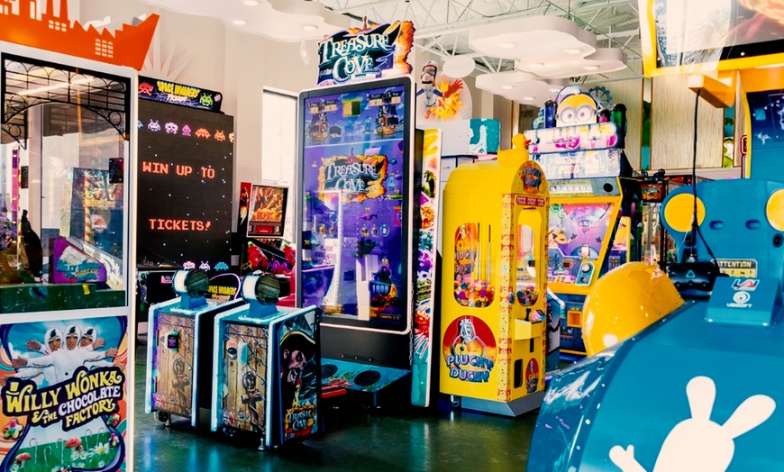 Image 4: Exciting Mini Golf Outing for 2, 3,or 4 People in Virginia Beach