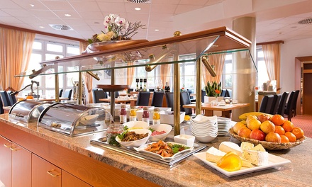 Für 2 Personen: Frühstücksbuffet inkl. 1 Glas Sekt - ACHAT Hotel Schwarzheide Lausitz