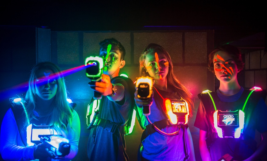 Image 21: 2 oder 4 Runden LaserTag inkl. Ausrüstung für 2 - 6 Personen 