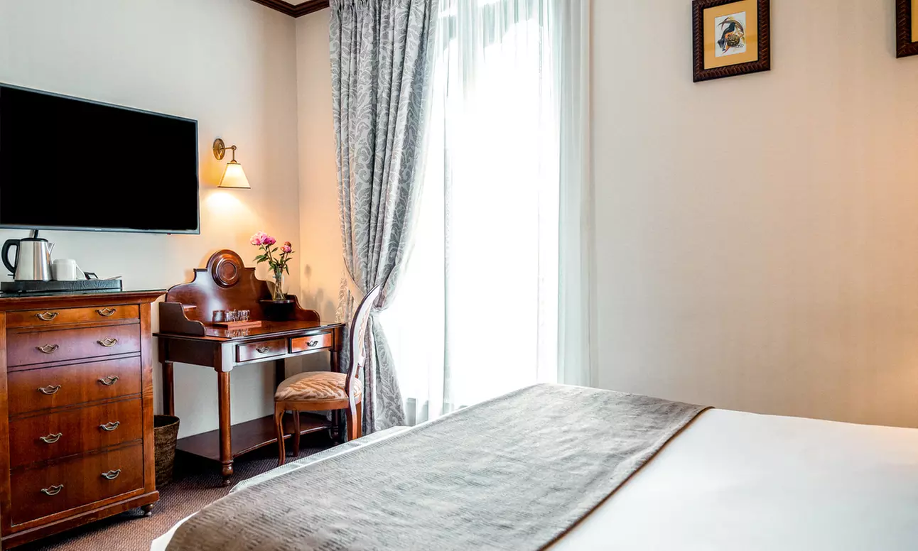 Paris: Klassik-Doppelzimmer, opt. mit Frühstück