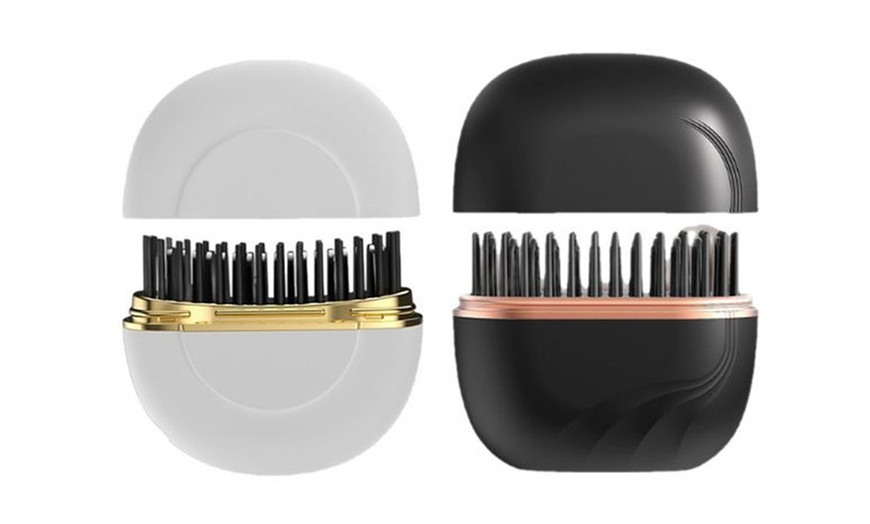 Image 8: Cordless Ionic Hair Straightener Brush 