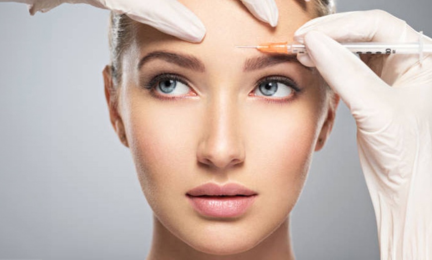 Image 1: Choose 20, 40, or 60 Units of Xeomin or Dysport for a Youthful Glow
