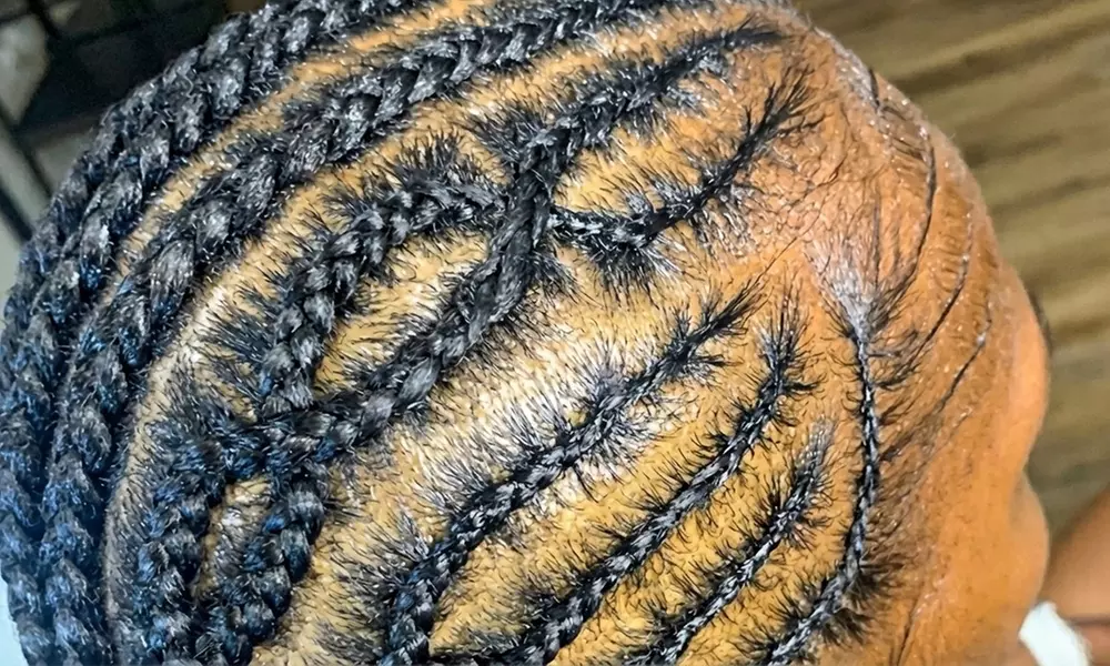 Transform Your Look with Knotless Large or Men Braids No Wash Design