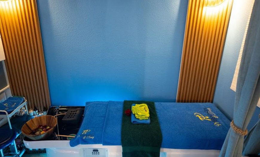 Image 3: Single or Couples 60 or 90-Min Head Spa Treatment with Massage