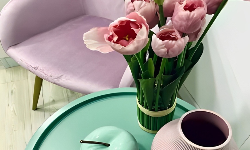 Image 9: Sesiones de rehidratación de labios o microlifting facial con Dermapen