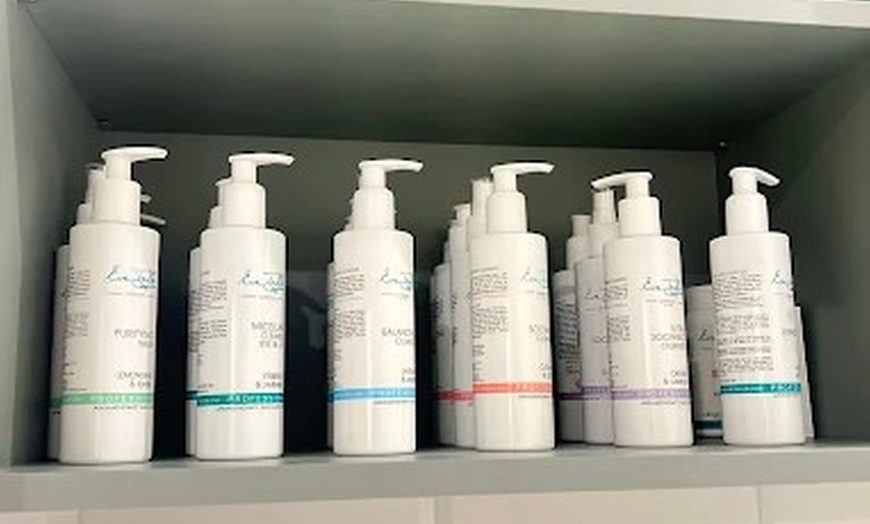 Image 2: Relax with One or Two Sessions of 30 or 60-Min Massage of Choice