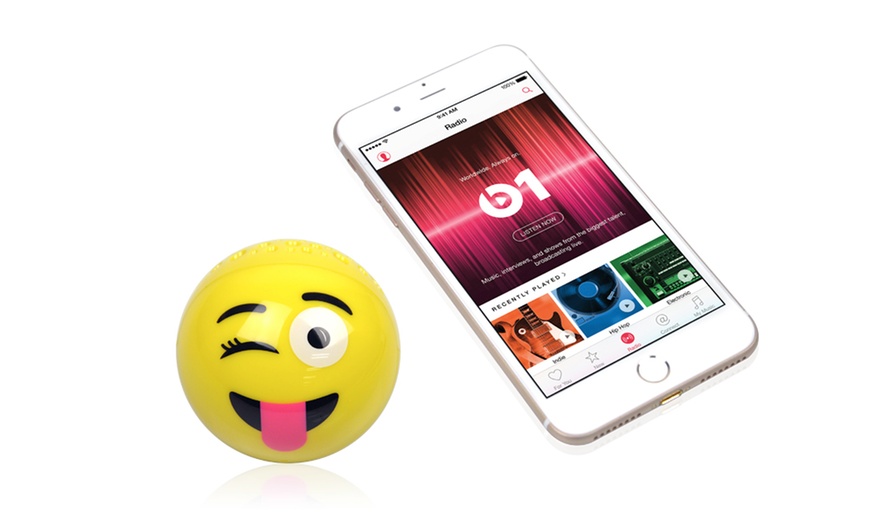 Image 6: Emoji Bluetooth Speaker