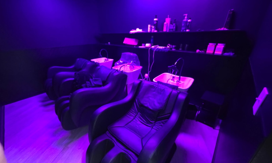 Image 3: 60, 90, or 120-Minute Head spa with Scalp Analysis for Couples & More